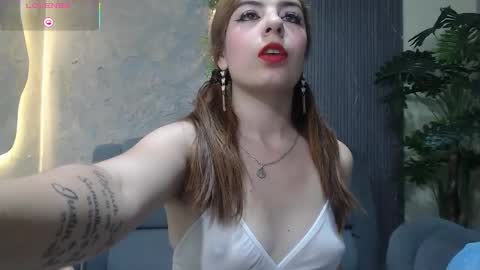 Laura online show from October 26, 2025, 12:22 pm