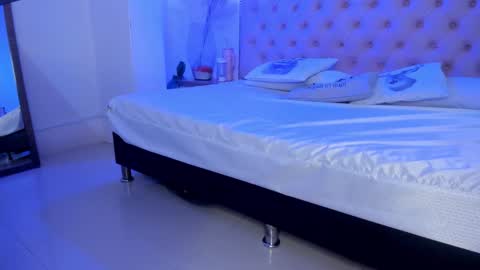 denisse_logan online show from November 3, 2025, 3:08 am