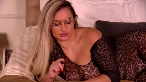 Ela online show from January 12, 2026, 1:33 am