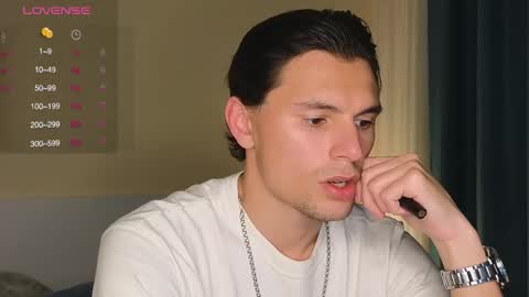 Den online show from April 25, 2026, 3:53 pm