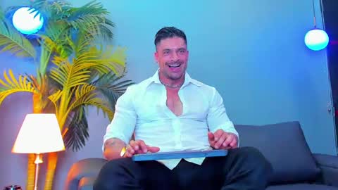 dennis_cox_ online show from October 8, 2025, 12:19 am