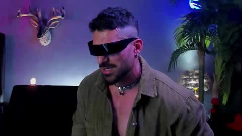 dennis_cox_ online show from March 26, 2026, 7:03 am