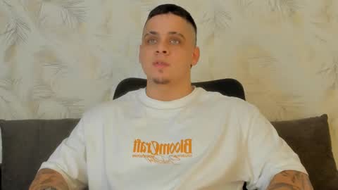 dennis munera online show from December 5, 2024, 10:55 am