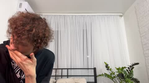 Snapshot of denobluora chatting on January 31, 2025, 7:51 pm Jasper   online show from January 31, 2025, 7:51 pm