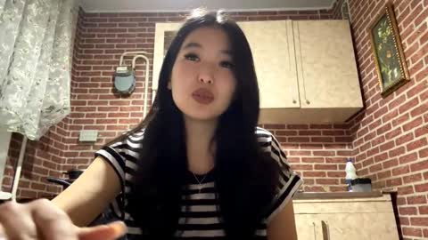 Snapshot of denysebernacchi chatting on October 29, 2025, 2:52 pm Emma online show from October 29, 2025, 2:52 pm