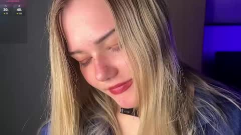 Luna online show from April 19, 2026, 5:23 pm