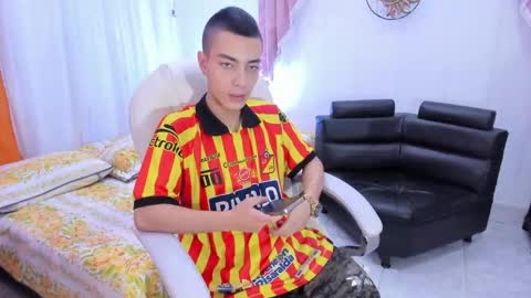 Dereck Boy online show from October 21, 2025, 8:20 pm