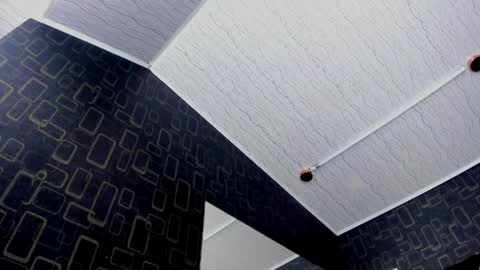 Dereck online show from April 1, 2026, 1:41 pm