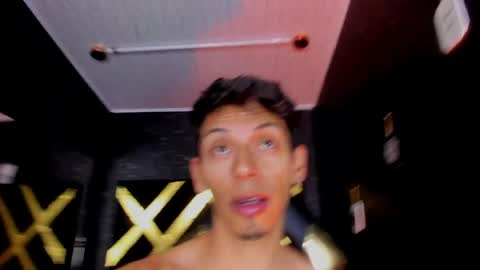 Snapshot of dereck_monroe chatting on June 3, 2026, 2:33 pm Dereck online show from June 3, 2026, 2:33 pm