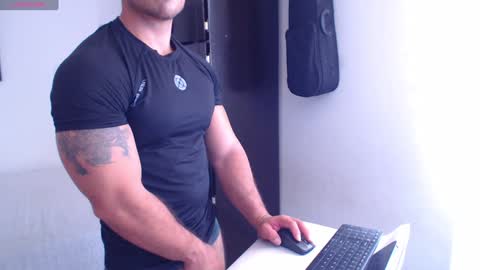 Derek online show from December 1, 2024, 4:29 pm