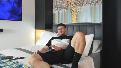 Snapshot of derek_hussain chatting on January 17, 2025, 3:12 am Derek Hussain online show from January 17, 2025, 3:12 am