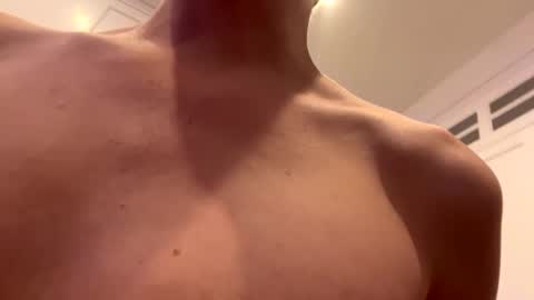 Snapshot of derekdings chatting on December 11, 2024, 2:09 am derekdings online show from December 11, 2024, 2:09 am