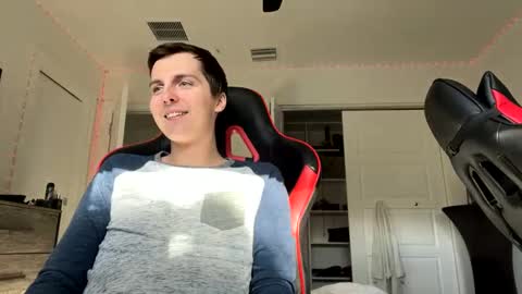 Snapshot of derekdings chatting on December 13, 2024, 8:26 pm derekdings online show from December 13, 2024, 8:26 pm