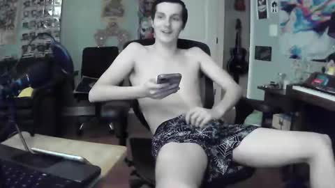 Snapshot of derekdings chatting on February 8, 2025, 3:30 am derekdings online show from February 8, 2025, 3:30 am