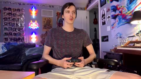 Snapshot of derekdings chatting on October 6, 2025, 8:06 pm derekdings online show from October 6, 2025, 8:06 pm