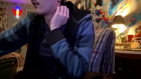 Snapshot of derekdings chatting on October 19, 2025, 7:42 am derekdings online show from October 19, 2025, 7:42 am