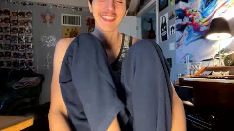 Snapshot of derekdings chatting on October 22, 2025, 2:06 pm derekdings online show from October 22, 2025, 2:06 pm