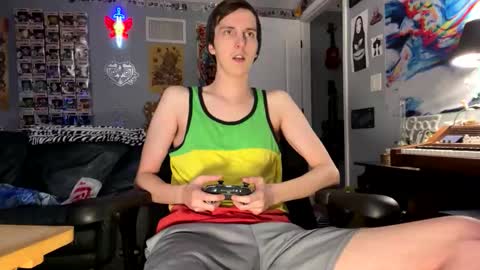 Snapshot of derekdings chatting on November 23, 2025, 12:43 am derekdings online show from November 23, 2025, 12:43 am