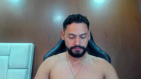 Snapshot of derrybigger_cm chatting on September 25, 2025, 6:33 pm DerryBigger CM online show from September 25, 2025, 6:33 pm