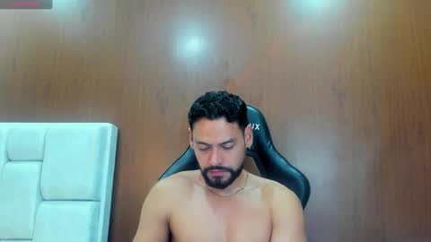 Snapshot of derrybigger_cm chatting on October 3, 2025, 9:56 pm DerryBigger CM online show from October 3, 2025, 9:56 pm