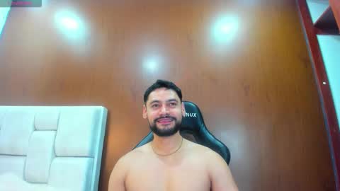 Snapshot of derrybigger_cm chatting on February 21, 2026, 9:27 pm DerryBigger CM online show from February 21, 2026, 9:27 pm