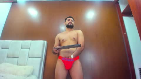 Snapshot of derrybigger_cm chatting on February 28, 2026, 10:00 pm DerryBigger CM online show from February 28, 2026, 10:00 pm