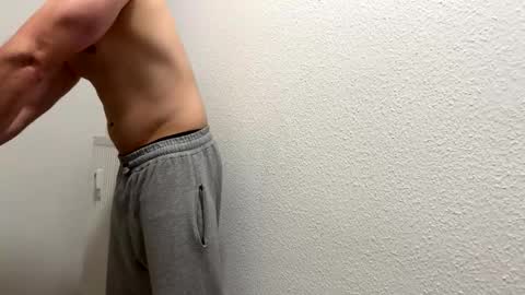 Snapshot of dertom_xxx chatting on November 21, 2025, 3:22 pm Tom online show from November 21, 2025, 3:22 pm