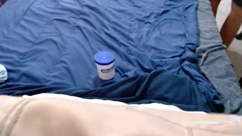 desertd0ng online show from October 19, 2025, 4:51 pm