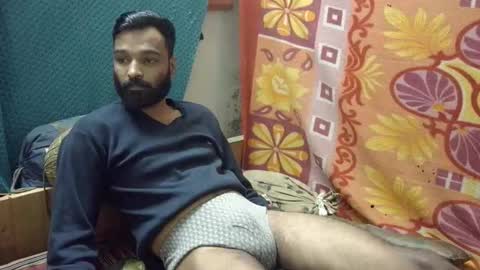 desi_boy799417 online show from December 3, 2025, 6:54 am