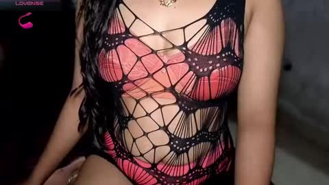 Eva and Adam online show from October 31, 2025, 7:37 pm