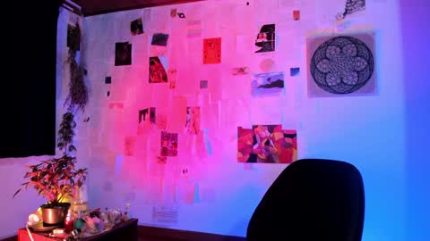 Desidias online show from December 18, 2024, 4:20 am