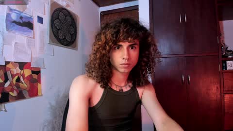 Desidias online show from February 5, 2025, 2:19 am