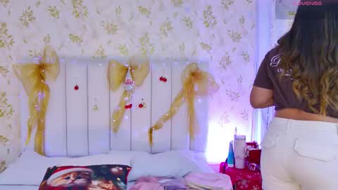 Sara Desire online show from December 19, 2025, 12:23 pm