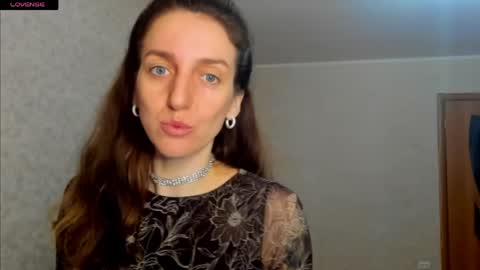 Snapshot of desired_zoya chatting on April 4, 2026, 1:52 pm desired zoya online show from April 4, 2026, 1:52 pm