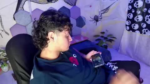 TORI AND MR. BEAR online show from October 25, 2025, 6:35 pm