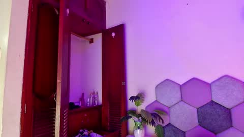 TORI AND MR. BEAR online show from March 9, 2026, 6:34 pm