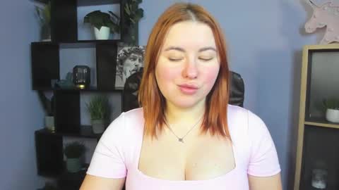 LAYLA online show from February 9, 2025, 11:04 am