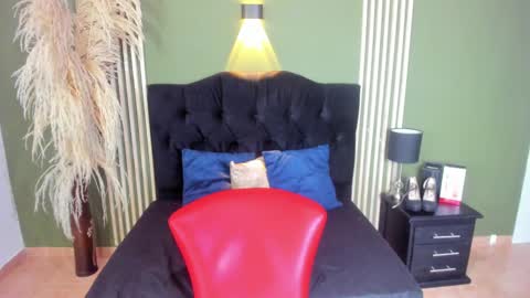 Snapshot of desiring__angel chatting on February 27, 2025, 10:26 am Desiring Angel online show from February 27, 2025, 10:26 am