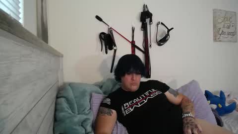 Dezmond online show from November 30, 2025, 11:31 pm