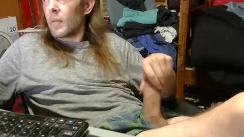 Snapshot of desolation2012 chatting on May 30, 2026, 4:53 am desolation2012 online show from May 30, 2026, 4:53 am