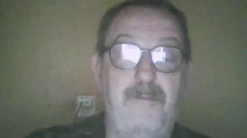 Snapshot of destelp chatting on December 22, 2025, 2:36 pm destelp online show from December 22, 2025, 2:36 pm