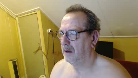 Snapshot of destelp chatting on February 8, 2026, 6:50 am destelp online show from February 8, 2026, 6:50 am