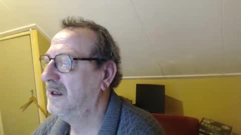 Snapshot of destelp chatting on February 25, 2026, 10:03 am destelp online show from February 25, 2026, 10:03 am