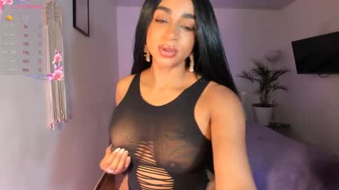 Snapshot of destinnemil chatting on October 6, 2025, 2:36 pm Destinne Mill online show from October 6, 2025, 2:36 pm