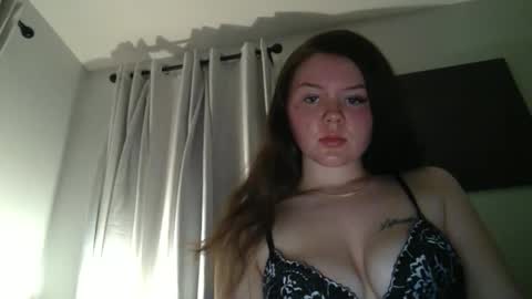 Snapshot of destiny4real88 chatting on October 28, 2025, 2:04 am destiny4real88 online show from October 28, 2025, 2:04 am