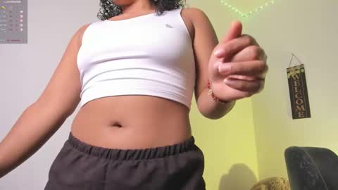 desty_y online show from September 9, 2025, 10:31 pm