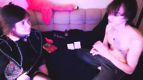 Detumesco And Ipomeablue online show from March 29, 2026, 1:11 pm