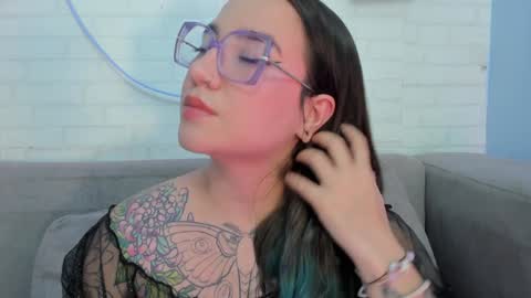 Snapshot of deva_blue chatting on February 7, 2025, 8:44 am Deva Blue online show from February 7, 2025, 8:44 am