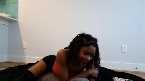 Snapshot of deviantdynasty chatting on February 6, 2026, 3:59 pm deviantdynasty online show from February 6, 2026, 3:59 pm