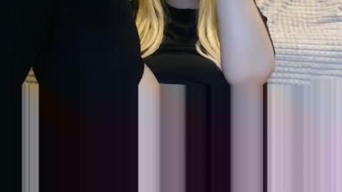 Snapshot of devil_doesnt_wear_panties chatting on February 21, 2026, 6:09 pm Lynn online show from February 21, 2026, 6:09 pm